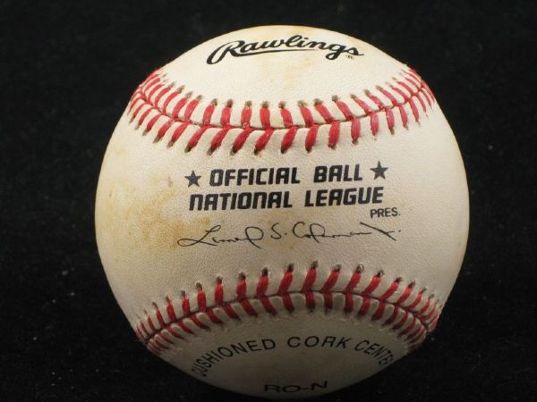HANK AARON Single Signed ONL Baseball HOF 1957 1966 Braves