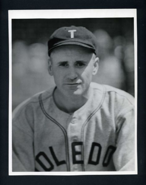 FRED JOHNSON 1939 Toledo Mud Hens Original 8x10 GEORGE BURKE/NORM PAULSON Photo