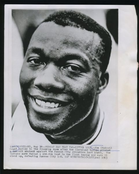MUDCAT GRANT Smiles After Two-Hitter 1963 Indians Vintage News Wire Photo