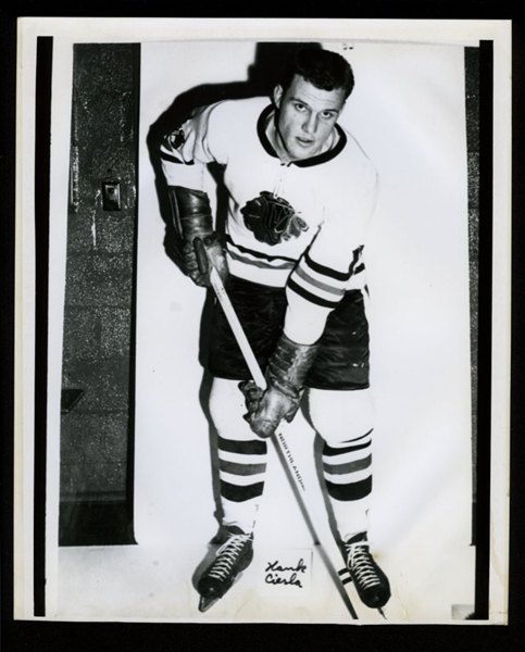 Hank Ciesla 1955-57 CHICAGO BLACK HAWKS Vintage 8x10 Hockey Photo