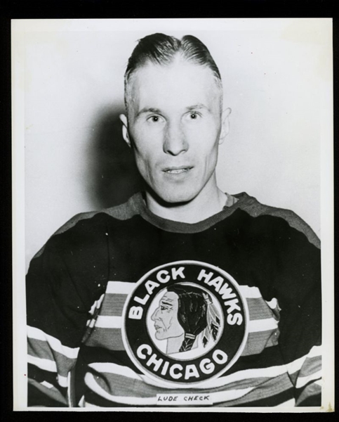 Lude Check 1944-45 CHICAGO BLACK HAWKS Vintage 8x10 Hockey Photo