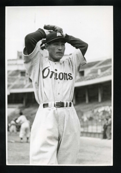 1954 HEISHICHI SATO Mainishi Orions Nippon Japanese Major League Original Photo