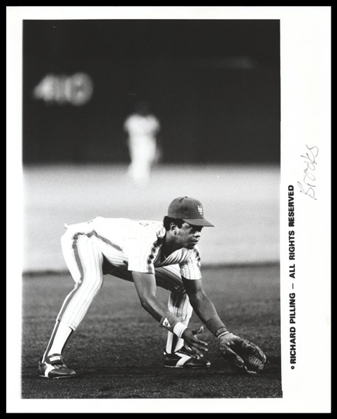 1984 New York Mets HUBIE BROOKS Fielding Original Photo Type 1