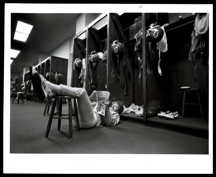 1982 Kansas City Chiefs JEFF GOSSETT In The Locker Room Original Photo Type 1