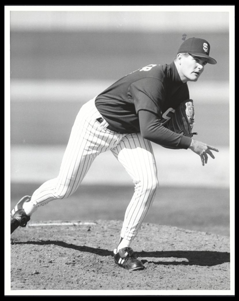 1990s San Diego Padres DOUG BOCHTLER Pitching Original Photo