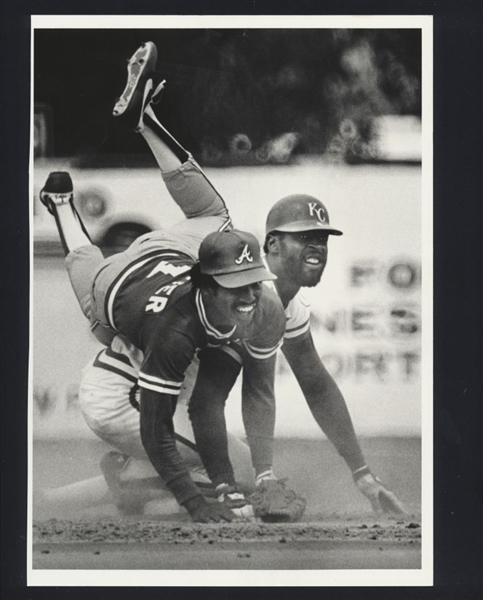 1980s Kansas City Royals WILLIE WILSON & BRAVES PLAYER Original Photo