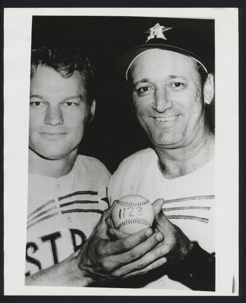 1969 Astros JIM BOUTON & HARRY WALKER 1123 Strikeout Record Ball Original Photo