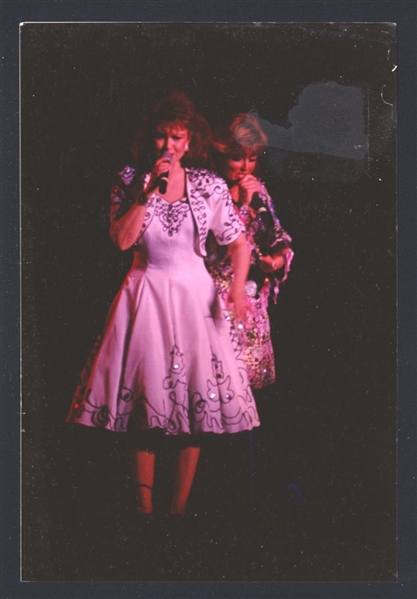 1991 NAOMI JUDD & WYNONNA JUDD The Judds Live Concert Vintage Original Photo nb