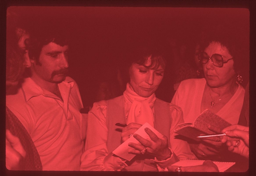 1978 LORETTA LYNN Live Candid Original 35mm Slide Transparency COUNTRY SINGER nb