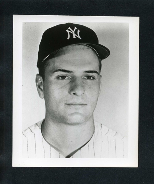 1967-68 Yankees FRANK FERNANDEZ Team Issue Photo Team Issued Original Photo