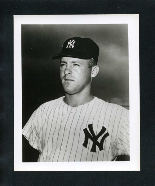 1967 New York Yankees CHARLEY SMITH Team Issue Photo Team Issued Original Photo
