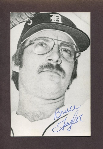 BRUCE TAYLOR 1977 Detroit Tigers SIGNED Real Photo Postcard RPPC 