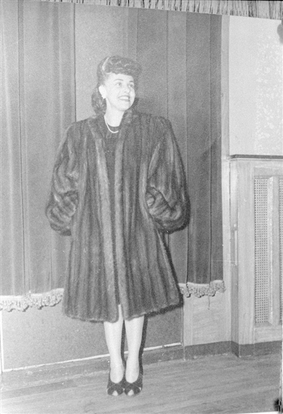 Lot of (5) UNIDENTIFIED LADY IN FUR Duplicate Photo Negatives