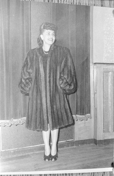 Lot of (5) UNIDENTIFIED LADY IN FUR Duplicate Photo Negatives