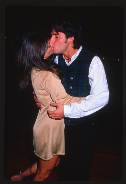 1995 YASMINE BLEETH & RICKY PAULL GOLDIN Original 35mm Slide Transparency