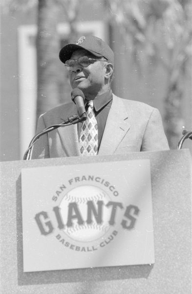 Lot of (6) 2000 Giants WILLIE MAYS Statue Dedication Original 35mm Negatives bn