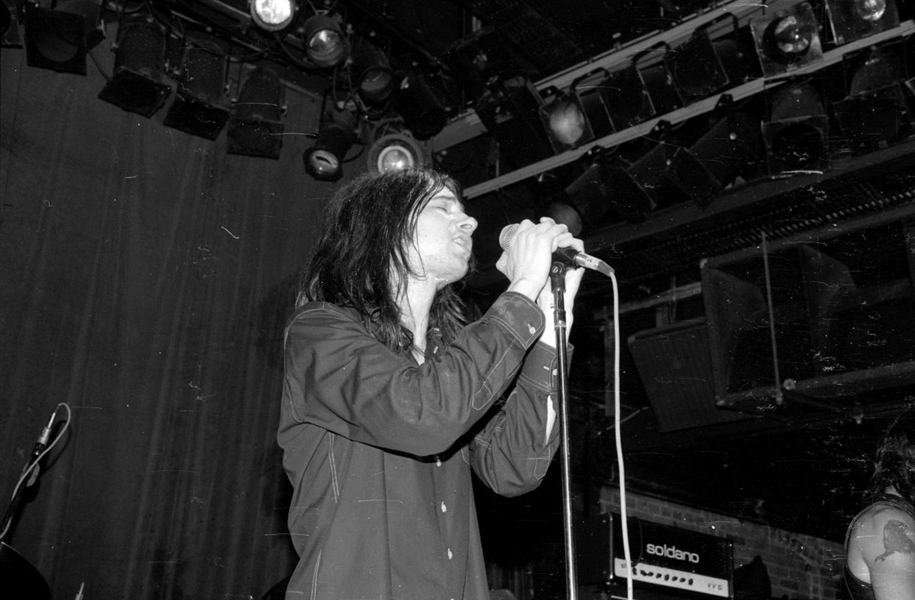 1994 PRIMAL SCREAM - BOBBY GILLESPIE Live Toad's Place Original 35mm Negative bn