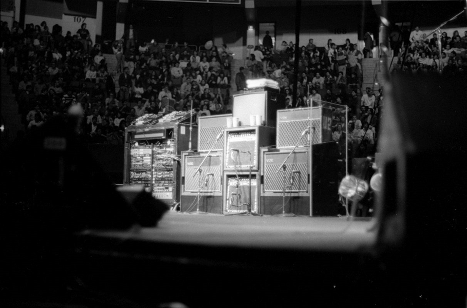 Lot of (6) 1990s CROWD & SOUND EQUIPMENT of U2 Original 35mm Photo Negatives bn