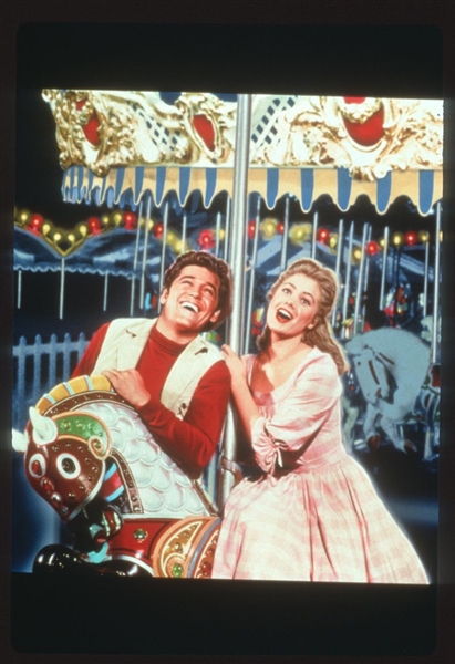 SHIRLEY JONES & GORDON MACRAE On CAROUSEL ca 1996 35mm Slide Transparency