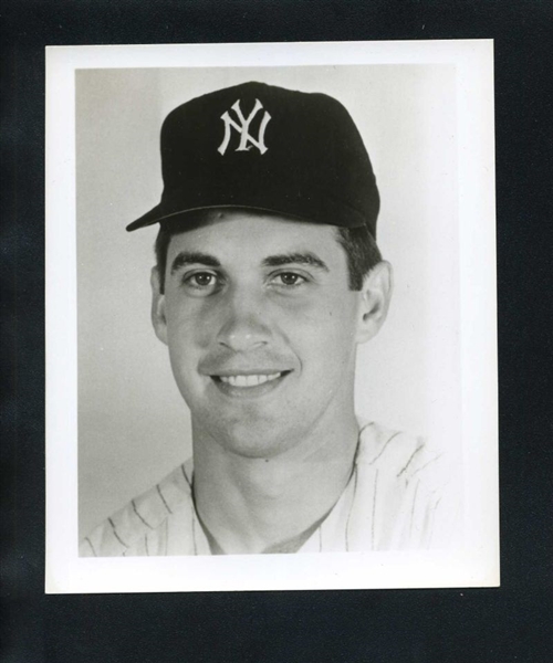 DOOLEY WOMACK New York Yankees 1967 Team Issue Photo Team Issued