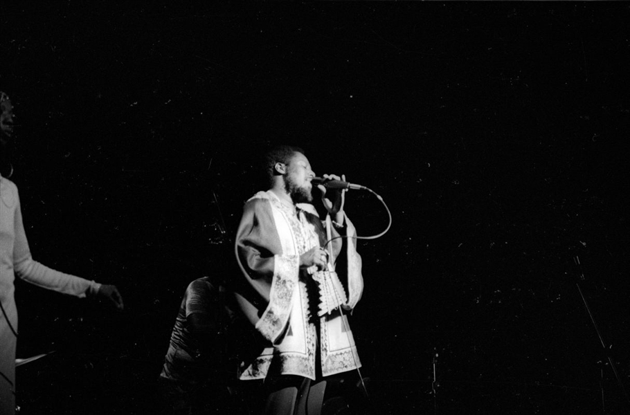 Strip of (5) 1960s LEON THOMAS Original 35mm Photo Negatives JAZZ SINGER bn