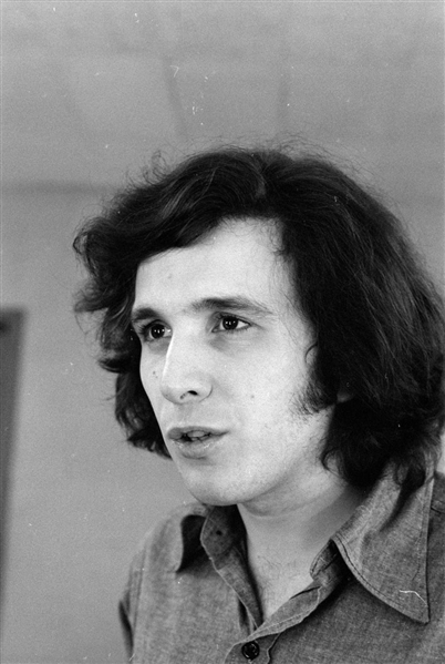 Strip of (6) 1970s DON MCLEAN Candid Original 35mm Photo Negatives bn