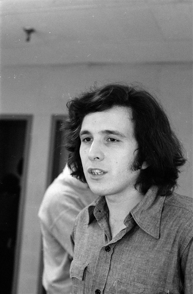 Strip of (6) 1970s DON MCLEAN Candid Original 35mm Photo Negatives bn