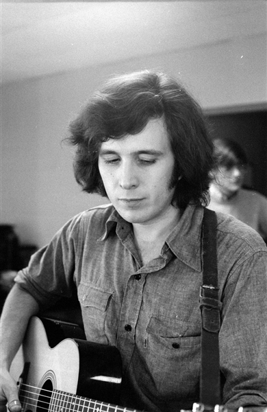Strip of (6) 1970s DON MCLEAN Candid Original 35mm Photo Negatives bn