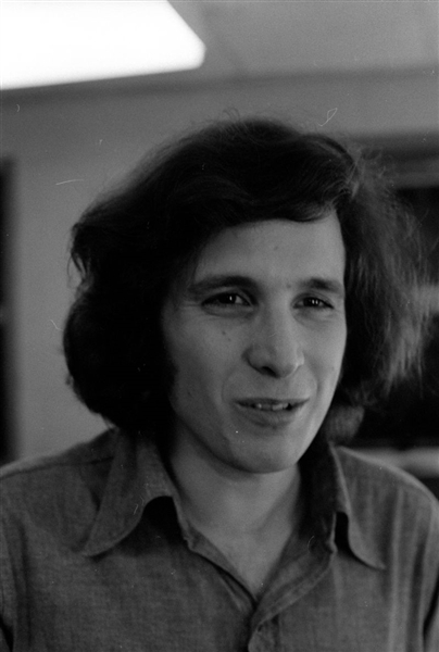 Strip of (6) 1970s DON MCLEAN Candid Original 35mm Photo Negatives bn