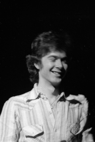 Strip of (6) 1970s AL STEWART Live Concert Original 35mm Photo Negatives bn