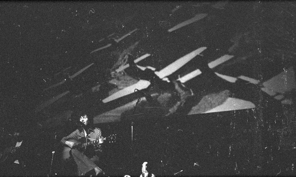 Strip of (4) 1970s AL STEWART Live Concert Original 35mm Photo Negatives bn