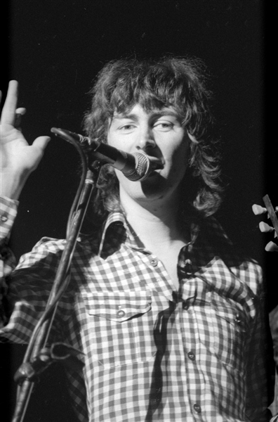 Strip of (4) 1970s AL STEWART Live Concert Original 35mm Photo Negatives bn