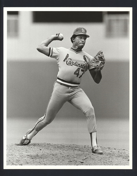 1980s St. Louis Cardinals JOAQUIN ANDUJAR Original News Photo