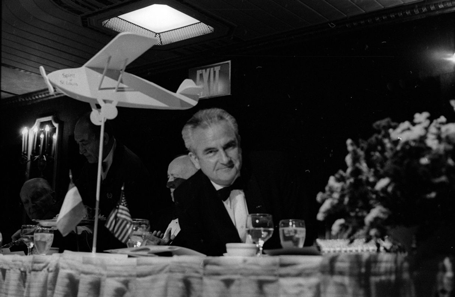 Lot of (4) 1970s WALTER CRONKITE & JACQUES LEPRETTE Orig 35mm Photo Negatives bn