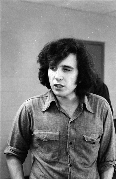 Strip of (6) 1970s DON MCLEAN Candid Original 35mm Photo Negatives bn