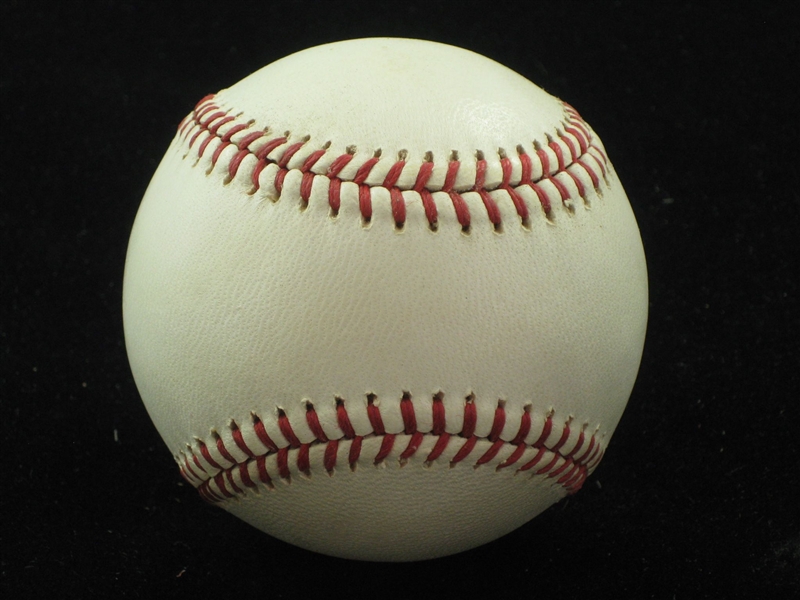 Official National League Warren Giles Baseball NEW IN BOX Rare Canadian Stamping