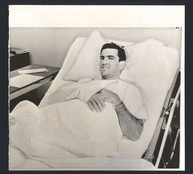 1965 Minnesota Twins CAMILO PASCUAL Vintage Wire Photo
