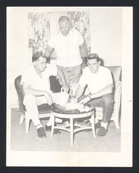 1960s VAN MUNGO SR & ERNEST MUNGO Signing Minor League Contract Original Photo
