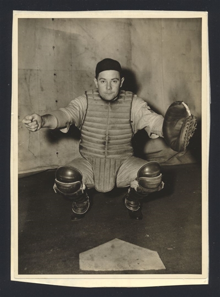 1943 Cincinnati Reds RAY MUELLER Original News Photo