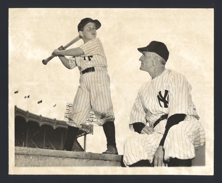 1940s New York Yankees CASEY STENGEL & JOE DiMAGGIO JR Original Photo HOF