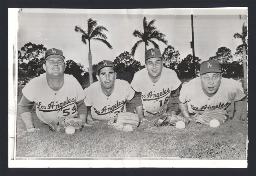 1964 Dodgers DON DRYSDALE, SANDY KOUFAX, RON PERRANOSKI JOHNNY PODRES Wire Photo