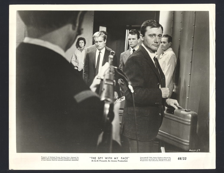 1966 ROBERT VAUGHN & DAVID MCCALLUM In THE SPY WITH MY FACE Original Photo