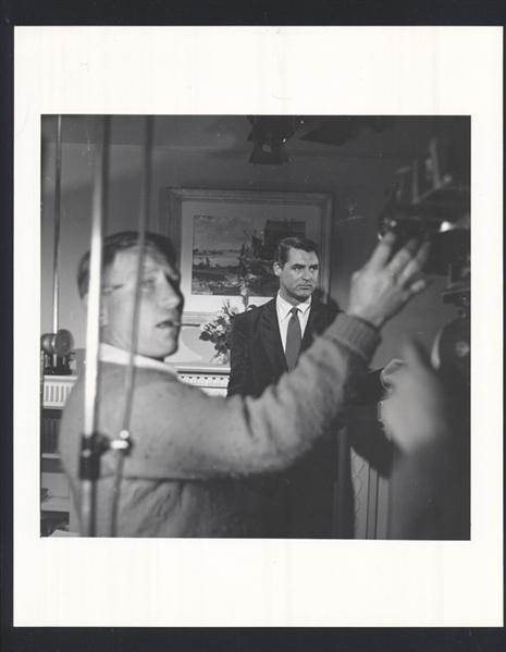 1948 CARY GRANT In MR. BLANDINGS BUILDS HIS DREAM HOUSE Filming Original Photo